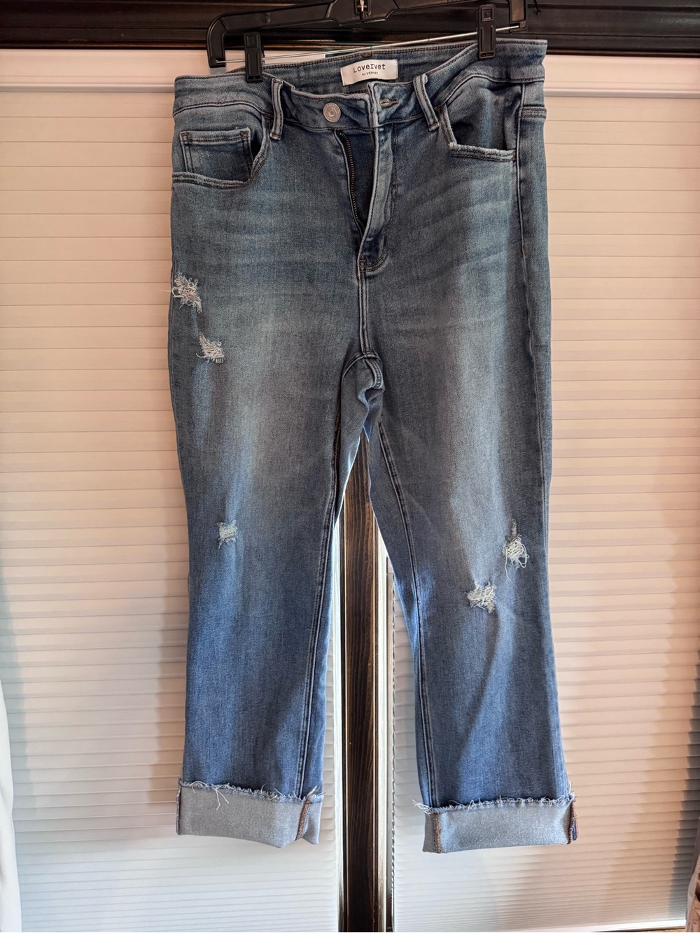Love Tree Cropped Distressed Light Blue Jeans